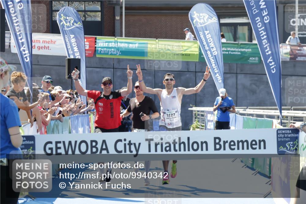 09.08.2026 - GEWOBA Citytriathlon Bremen Yannick Fuchs http://msf.ph/oto/9940342 09.08.2026 13:39:30 Ziel 1127 meine-sportfotos.de