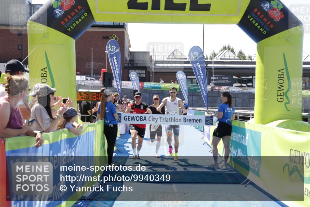 09.08.2026 - GEWOBA Citytriathlon Bremen Yannick Fuchs http://msf.ph/oto/9940349 09.08.2026 13:39:32 Ziel 1127 meine-sportfotos.de
