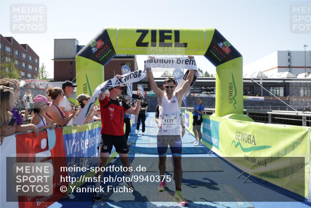 09.08.2026 - GEWOBA Citytriathlon Bremen Yannick Fuchs http://msf.ph/oto/9940375 09.08.2026 13:39:34 Ziel 1127 meine-sportfotos.de