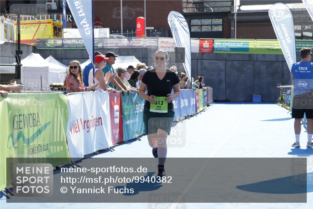 09.08.2026 - GEWOBA Citytriathlon Bremen Yannick Fuchs http://msf.ph/oto/9940382 09.08.2026 15:38:35 Ziel 313, 501 meine-sportfotos.de