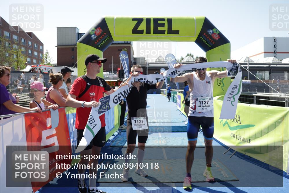 09.08.2026 - GEWOBA Citytriathlon Bremen Yannick Fuchs http://msf.ph/oto/9940418 09.08.2026 13:39:41 Ziel  meine-sportfotos.de