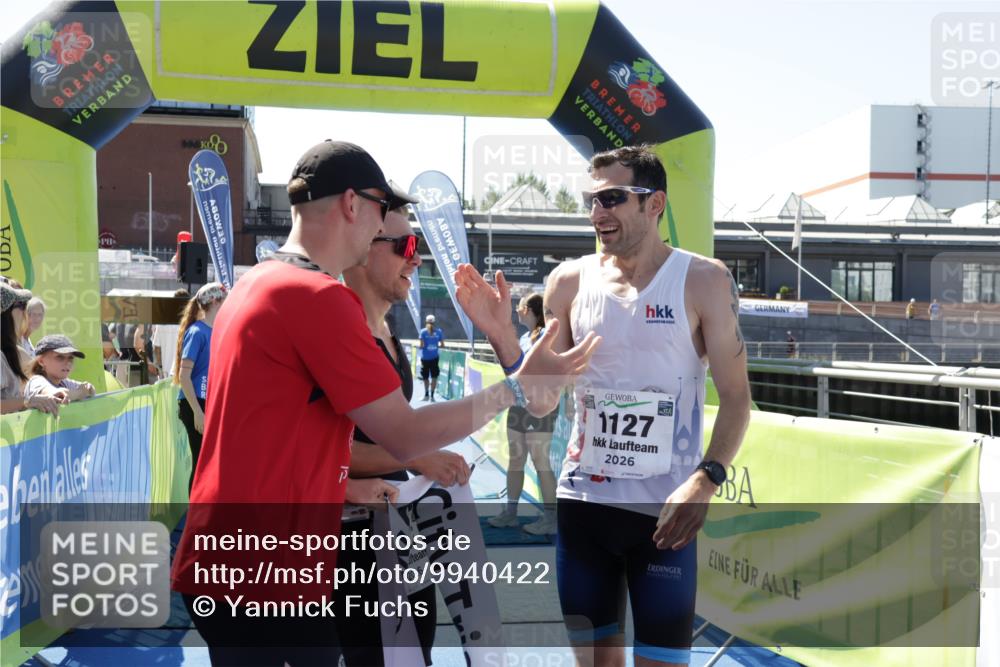 09.08.2026 - GEWOBA Citytriathlon Bremen Yannick Fuchs http://msf.ph/oto/9940422 09.08.2026 13:39:43 Ziel  meine-sportfotos.de