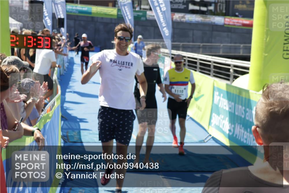 09.08.2026 - GEWOBA Citytriathlon Bremen Yannick Fuchs http://msf.ph/oto/9940438 09.08.2026 13:39:55 Ziel 757, 1110 meine-sportfotos.de