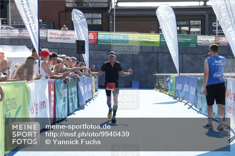 09.08.2026 - GEWOBA Citytriathlon Bremen Yannick Fuchs http://msf.ph/oto/9940439 09.08.2026 15:39:10 Ziel 230, 873 meine-sportfotos.de