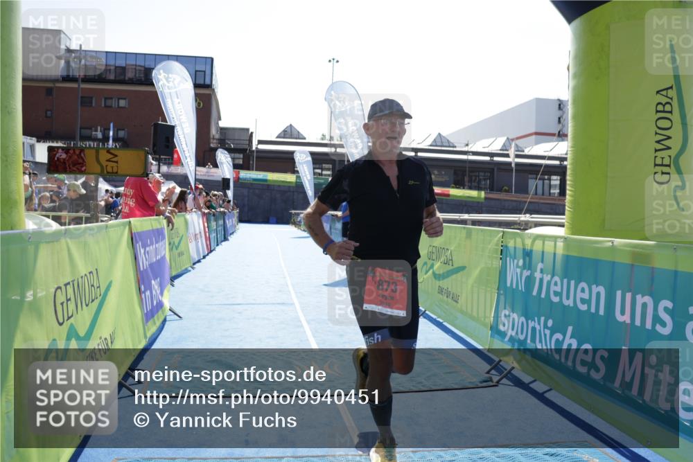 09.08.2026 - GEWOBA Citytriathlon Bremen Yannick Fuchs http://msf.ph/oto/9940451 09.08.2026 15:39:15 Ziel 873 meine-sportfotos.de