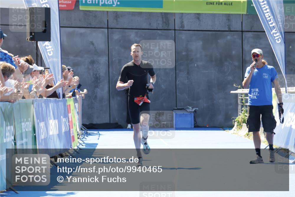 09.08.2026 - GEWOBA Citytriathlon Bremen Yannick Fuchs http://msf.ph/oto/9940465 09.08.2026 13:40:54 Ziel 803 meine-sportfotos.de
