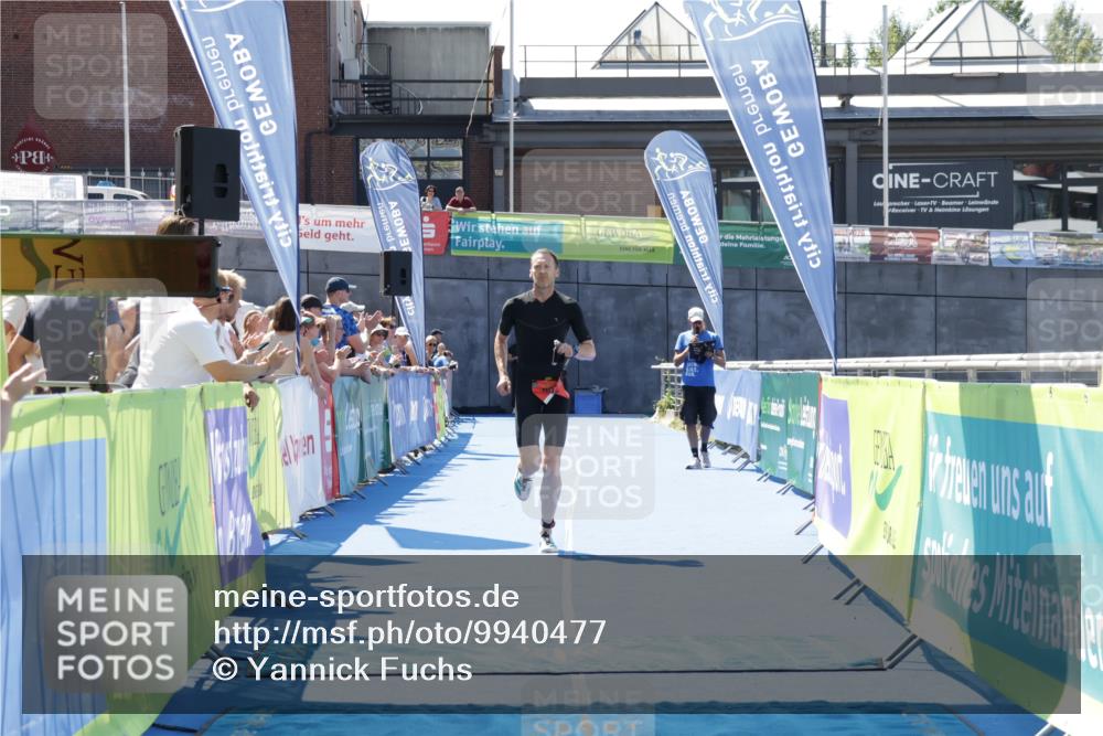 09.08.2026 - GEWOBA Citytriathlon Bremen Yannick Fuchs http://msf.ph/oto/9940477 09.08.2026 13:40:57 Ziel 803 meine-sportfotos.de