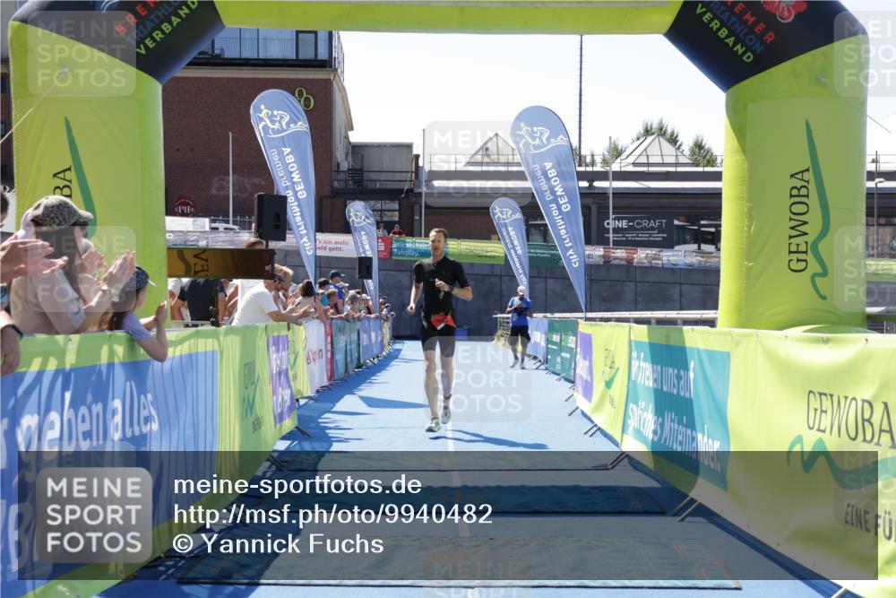 09.08.2026 - GEWOBA Citytriathlon Bremen Yannick Fuchs http://msf.ph/oto/9940482 09.08.2026 13:40:58 Ziel 803 meine-sportfotos.de