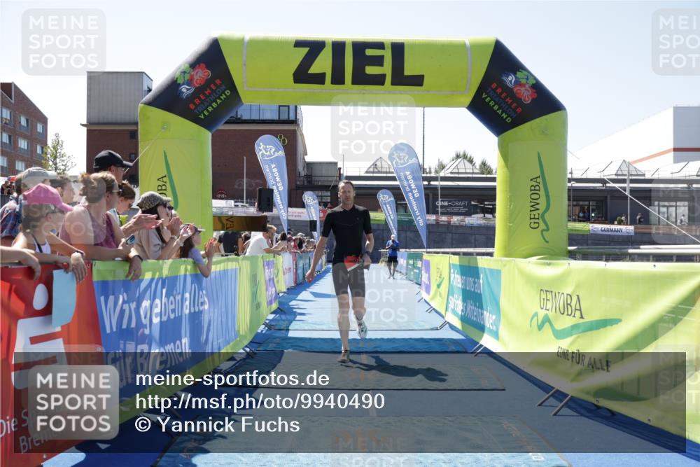 09.08.2026 - GEWOBA Citytriathlon Bremen Yannick Fuchs http://msf.ph/oto/9940490 09.08.2026 13:41:00 Ziel 803 meine-sportfotos.de