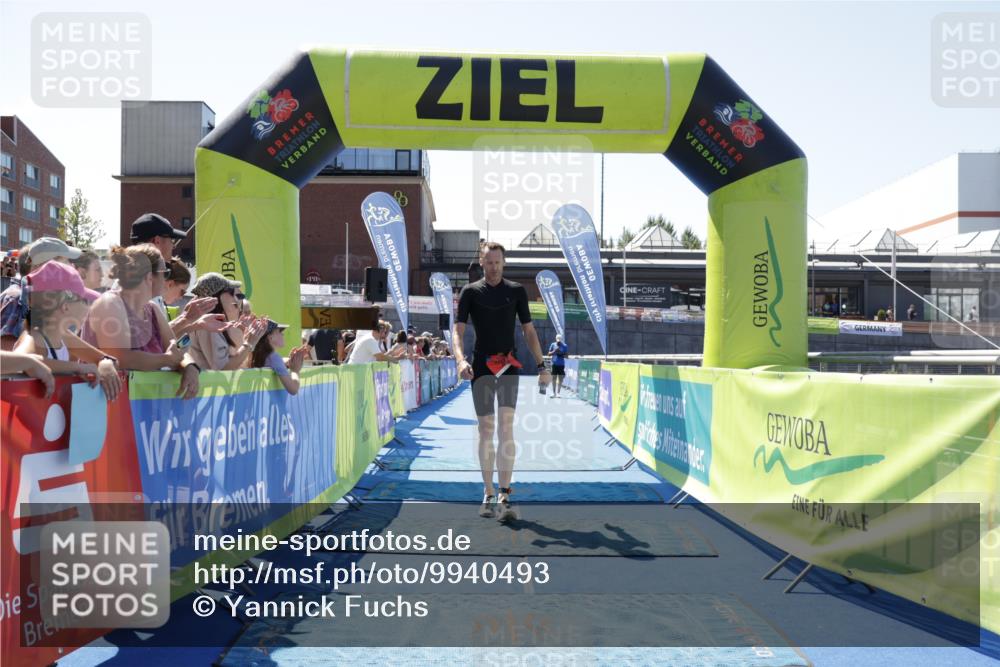 09.08.2026 - GEWOBA Citytriathlon Bremen Yannick Fuchs http://msf.ph/oto/9940493 09.08.2026 13:41:00 Ziel 803 meine-sportfotos.de