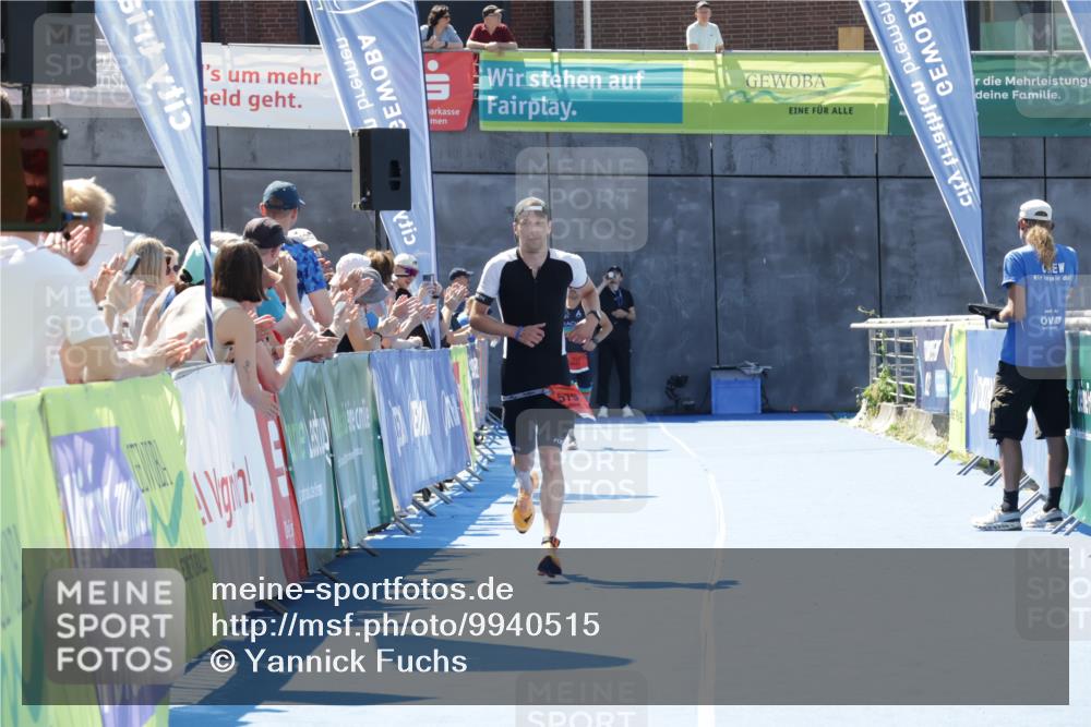 09.08.2026 - GEWOBA Citytriathlon Bremen Yannick Fuchs http://msf.ph/oto/9940515 09.08.2026 13:41:31 Ziel 579 meine-sportfotos.de