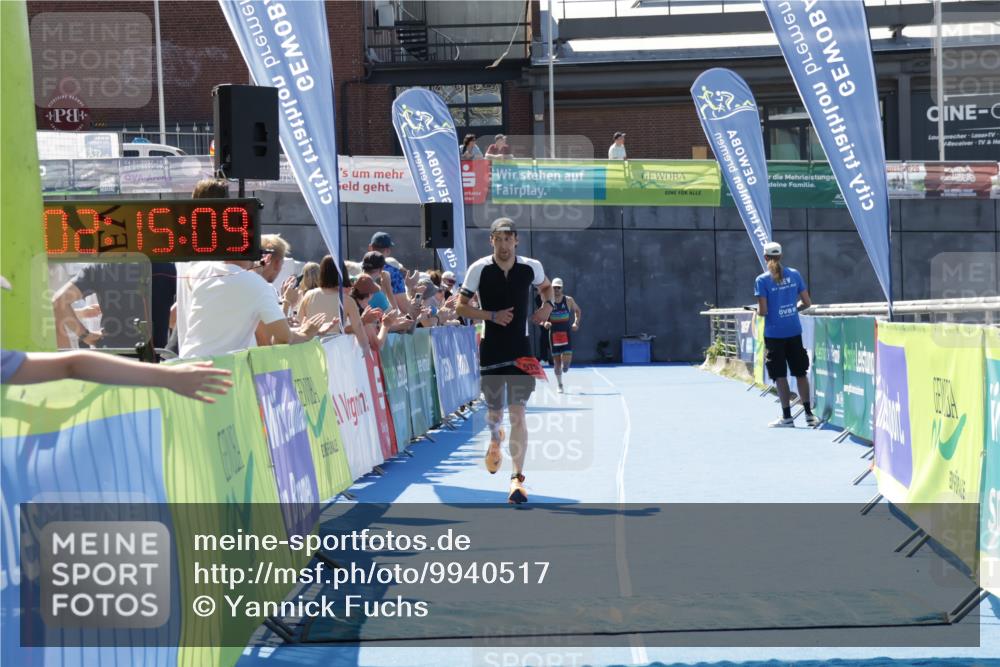 09.08.2026 - GEWOBA Citytriathlon Bremen Yannick Fuchs http://msf.ph/oto/9940517 09.08.2026 13:41:32 Ziel 579 meine-sportfotos.de