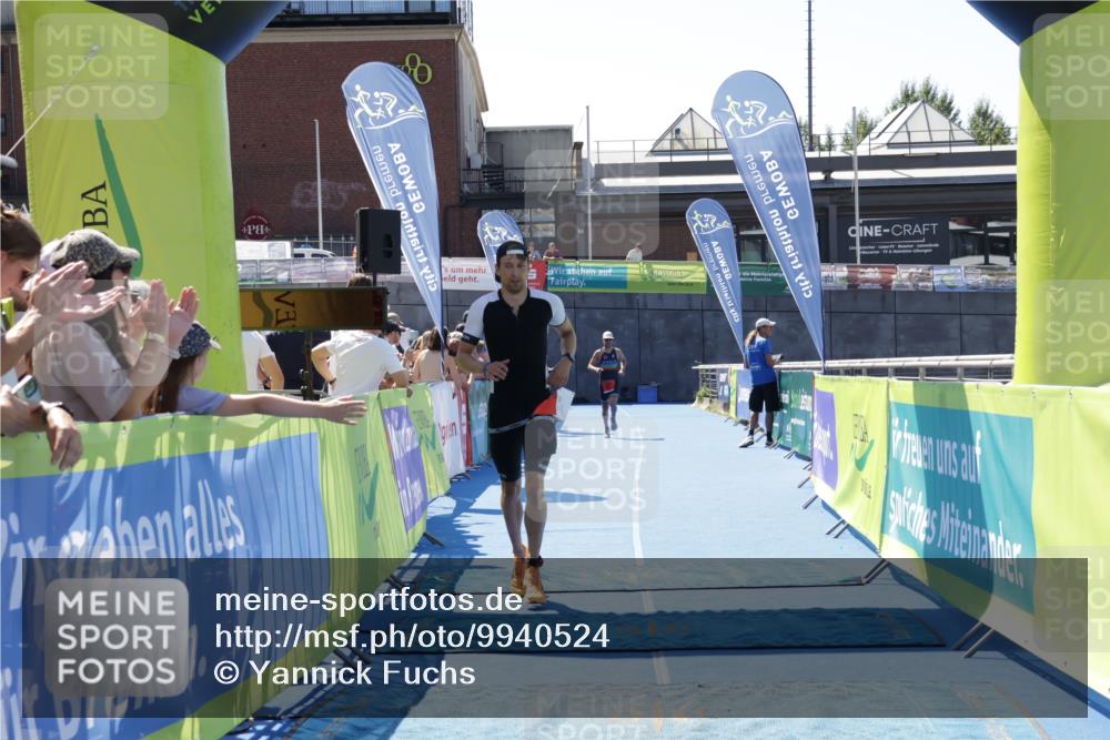 09.08.2026 - GEWOBA Citytriathlon Bremen Yannick Fuchs http://msf.ph/oto/9940524 09.08.2026 13:41:34 Ziel 579, 737 meine-sportfotos.de