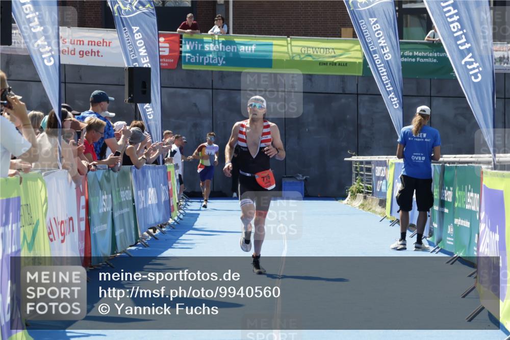 09.08.2026 - GEWOBA Citytriathlon Bremen Yannick Fuchs http://msf.ph/oto/9940560 09.08.2026 13:42:32 Ziel 776 meine-sportfotos.de