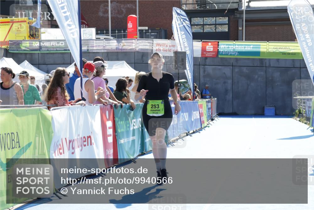 09.08.2026 - GEWOBA Citytriathlon Bremen Yannick Fuchs http://msf.ph/oto/9940566 09.08.2026 15:40:03 Ziel 219, 253 meine-sportfotos.de