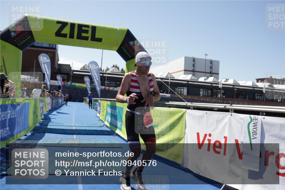 09.08.2026 - GEWOBA Citytriathlon Bremen Yannick Fuchs http://msf.ph/oto/9940576 09.08.2026 13:42:36 Ziel 604, 776 meine-sportfotos.de