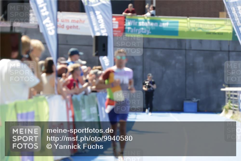 09.08.2026 - GEWOBA Citytriathlon Bremen Yannick Fuchs http://msf.ph/oto/9940580 09.08.2026 13:42:39 Ziel 604, 776 meine-sportfotos.de