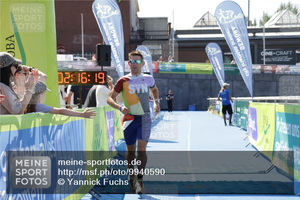 09.08.2026 - GEWOBA Citytriathlon Bremen Yannick Fuchs http://msf.ph/oto/9940590 09.08.2026 13:42:42 Ziel 604 meine-sportfotos.de