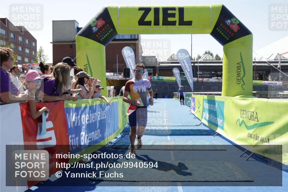 09.08.2026 - GEWOBA Citytriathlon Bremen Yannick Fuchs http://msf.ph/oto/9940594 09.08.2026 13:42:42 Ziel 604 meine-sportfotos.de