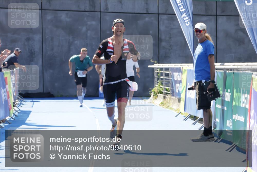 09.08.2026 - GEWOBA Citytriathlon Bremen Yannick Fuchs http://msf.ph/oto/9940610 09.08.2026 13:43:10 Ziel 787 meine-sportfotos.de