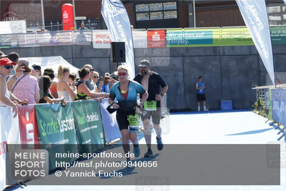09.08.2026 - GEWOBA Citytriathlon Bremen Yannick Fuchs http://msf.ph/oto/9940656 09.08.2026 15:41:01 Ziel 525 meine-sportfotos.de