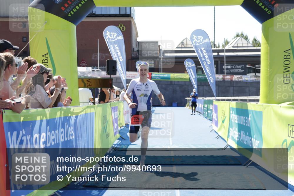 09.08.2026 - GEWOBA Citytriathlon Bremen Yannick Fuchs http://msf.ph/oto/9940693 09.08.2026 13:43:55 Ziel 770 meine-sportfotos.de