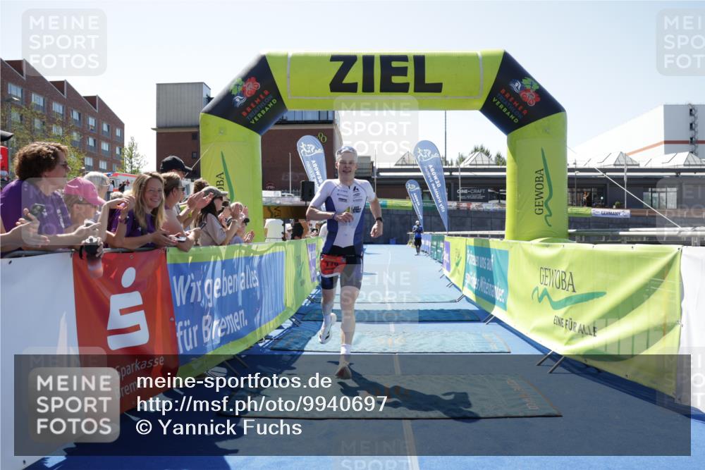09.08.2026 - GEWOBA Citytriathlon Bremen Yannick Fuchs http://msf.ph/oto/9940697 09.08.2026 13:43:55 Ziel 770 meine-sportfotos.de