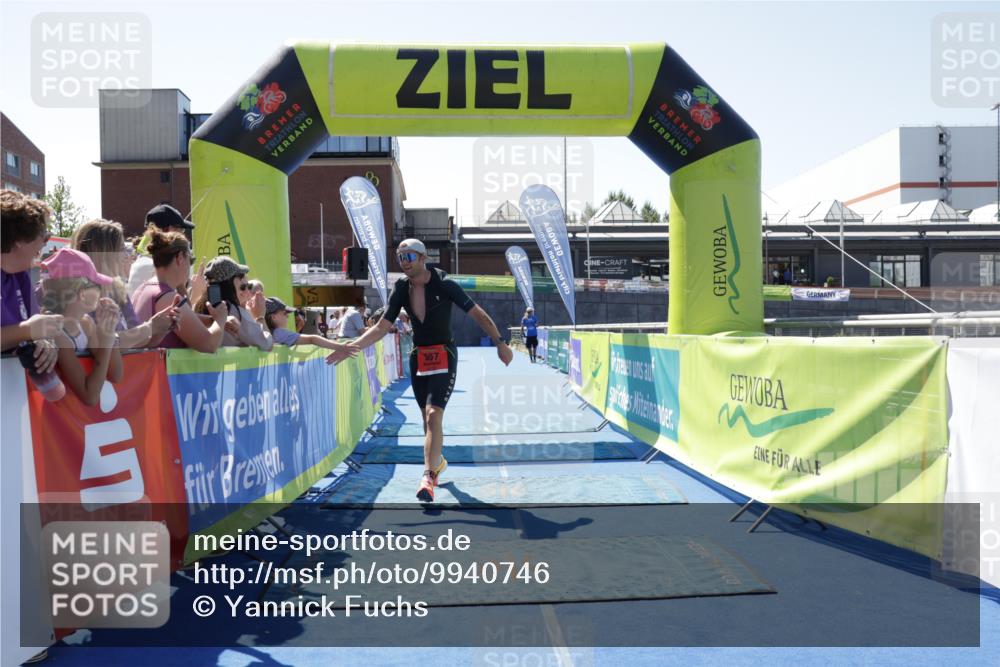 09.08.2026 - GEWOBA Citytriathlon Bremen Yannick Fuchs http://msf.ph/oto/9940746 09.08.2026 13:44:39 Ziel 557 meine-sportfotos.de