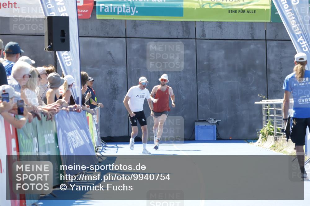 09.08.2026 - GEWOBA Citytriathlon Bremen Yannick Fuchs http://msf.ph/oto/9940754 09.08.2026 13:44:57 Ziel  meine-sportfotos.de