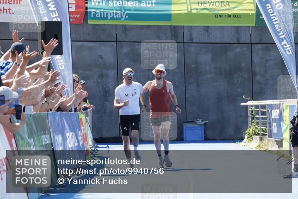 09.08.2026 - GEWOBA Citytriathlon Bremen Yannick Fuchs http://msf.ph/oto/9940756 09.08.2026 13:45:00 Ziel 1121 meine-sportfotos.de