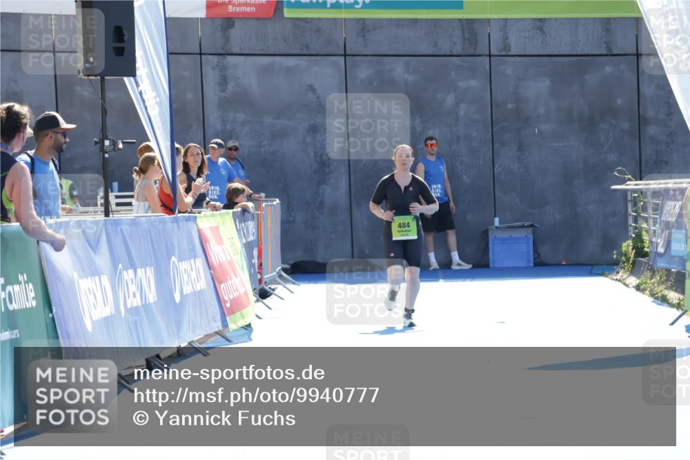 09.08.2026 - GEWOBA Citytriathlon Bremen Yannick Fuchs http://msf.ph/oto/9940777 09.08.2026 15:41:52 Ziel  meine-sportfotos.de