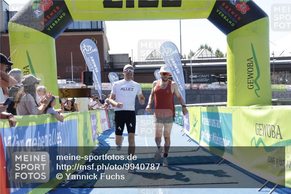 09.08.2026 - GEWOBA Citytriathlon Bremen Yannick Fuchs http://msf.ph/oto/9940787 09.08.2026 13:45:06 Ziel 1121 meine-sportfotos.de