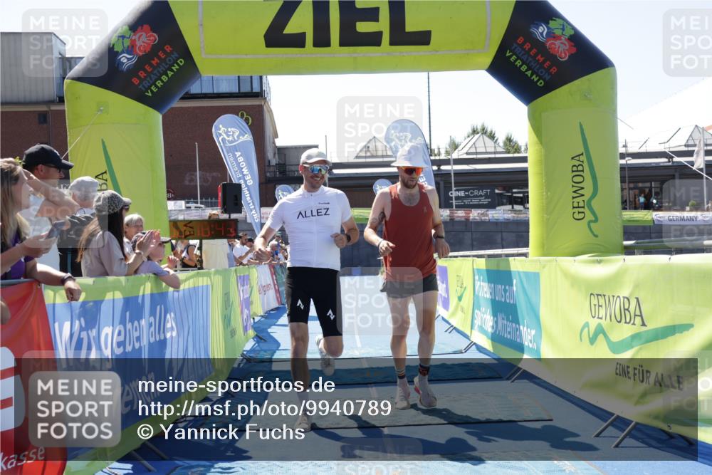09.08.2026 - GEWOBA Citytriathlon Bremen Yannick Fuchs http://msf.ph/oto/9940789 09.08.2026 13:45:06 Ziel 1121 meine-sportfotos.de