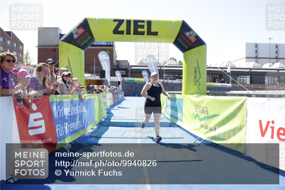 09.08.2026 - GEWOBA Citytriathlon Bremen Yannick Fuchs http://msf.ph/oto/9940826 09.08.2026 13:45:41 Ziel 1124 meine-sportfotos.de