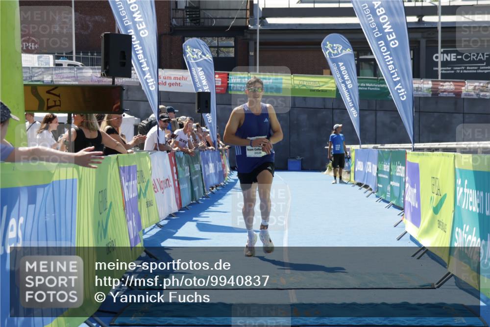09.08.2026 - GEWOBA Citytriathlon Bremen Yannick Fuchs http://msf.ph/oto/9940837 09.08.2026 13:46:17 Ziel 1153 meine-sportfotos.de