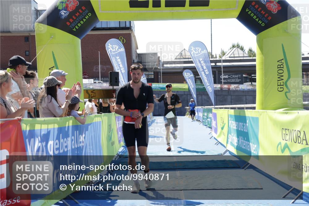 09.08.2026 - GEWOBA Citytriathlon Bremen Yannick Fuchs http://msf.ph/oto/9940871 09.08.2026 13:46:59 Ziel 595, 682 meine-sportfotos.de
