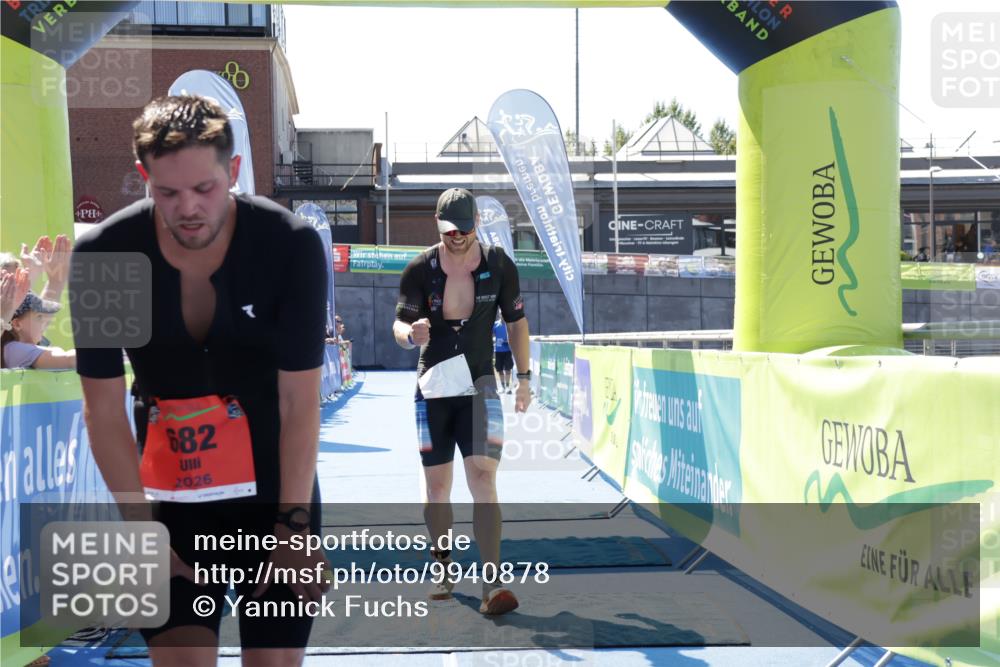 09.08.2026 - GEWOBA Citytriathlon Bremen Yannick Fuchs http://msf.ph/oto/9940878 09.08.2026 13:47:01 Ziel 595, 682 meine-sportfotos.de