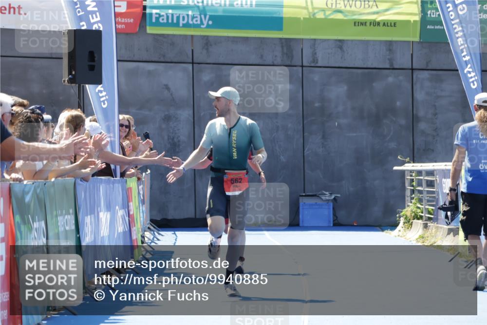 09.08.2026 - GEWOBA Citytriathlon Bremen Yannick Fuchs http://msf.ph/oto/9940885 09.08.2026 13:48:03 Ziel 562, 789 meine-sportfotos.de