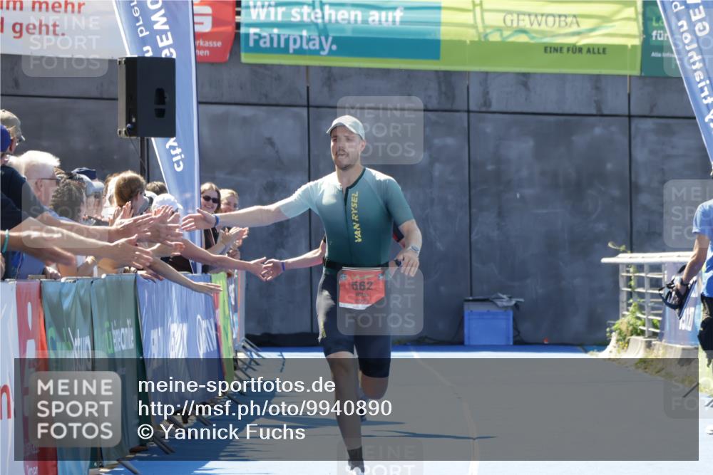 09.08.2026 - GEWOBA Citytriathlon Bremen Yannick Fuchs http://msf.ph/oto/9940890 09.08.2026 13:48:04 Ziel 562, 789 meine-sportfotos.de