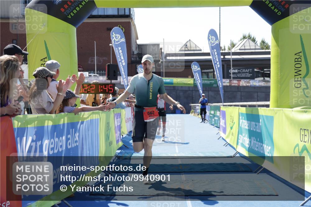 09.08.2026 - GEWOBA Citytriathlon Bremen Yannick Fuchs http://msf.ph/oto/9940901 09.08.2026 13:48:08 Ziel 562, 789 meine-sportfotos.de