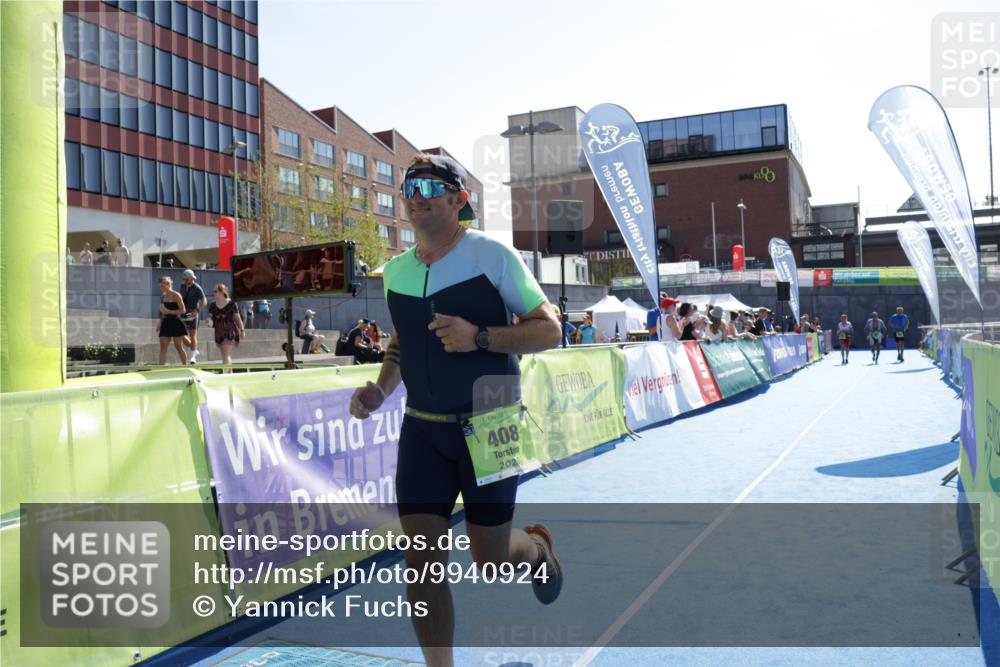 09.08.2026 - GEWOBA Citytriathlon Bremen Yannick Fuchs http://msf.ph/oto/9940924 09.08.2026 15:43:55 Ziel 408 meine-sportfotos.de