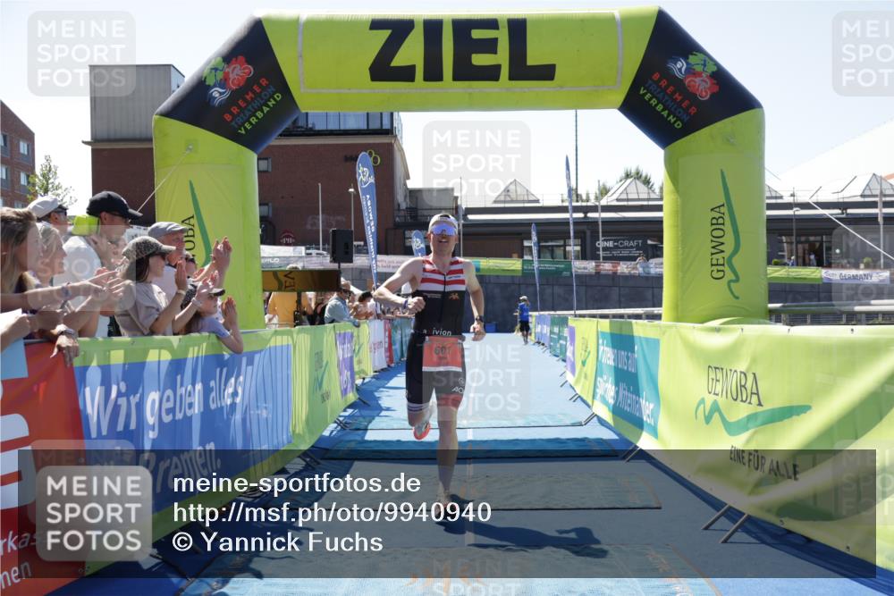 09.08.2026 - GEWOBA Citytriathlon Bremen Yannick Fuchs http://msf.ph/oto/9940940 09.08.2026 13:48:57 Ziel 601 meine-sportfotos.de