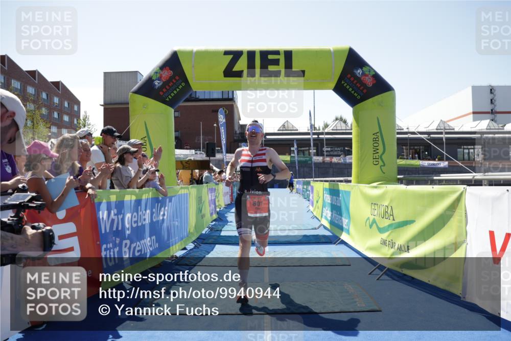 09.08.2026 - GEWOBA Citytriathlon Bremen Yannick Fuchs http://msf.ph/oto/9940944 09.08.2026 13:48:57 Ziel 601 meine-sportfotos.de