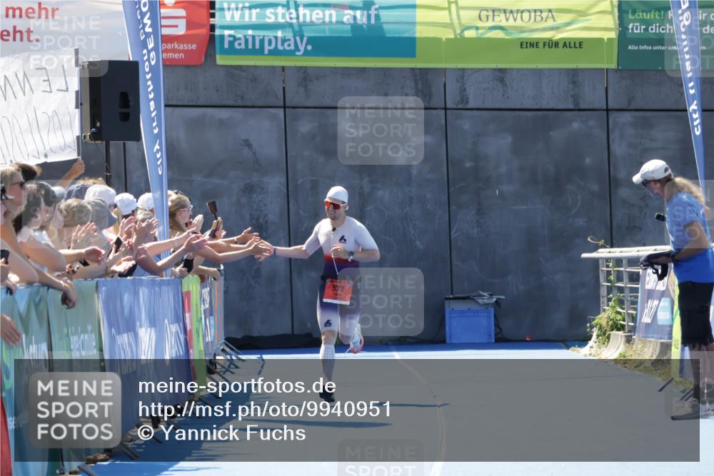09.08.2026 - GEWOBA Citytriathlon Bremen Yannick Fuchs http://msf.ph/oto/9940951 09.08.2026 13:49:11 Ziel  meine-sportfotos.de