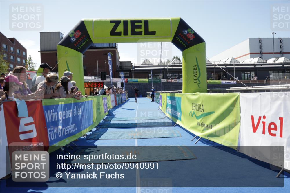 09.08.2026 - GEWOBA Citytriathlon Bremen Yannick Fuchs http://msf.ph/oto/9940991 09.08.2026 13:49:56 Ziel 743 meine-sportfotos.de