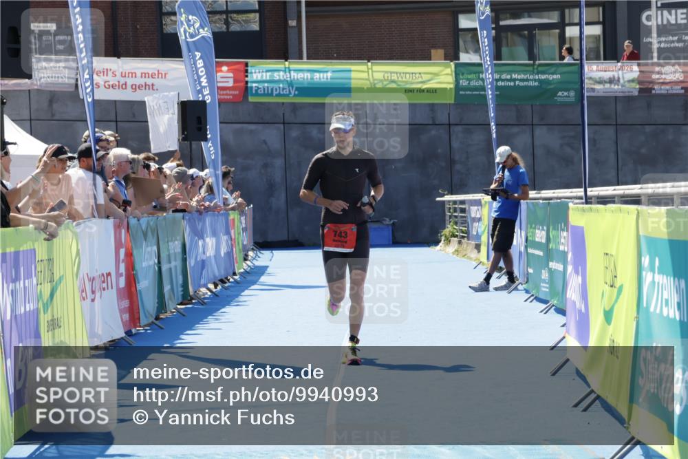 09.08.2026 - GEWOBA Citytriathlon Bremen Yannick Fuchs http://msf.ph/oto/9940993 09.08.2026 13:49:58 Ziel 743 meine-sportfotos.de