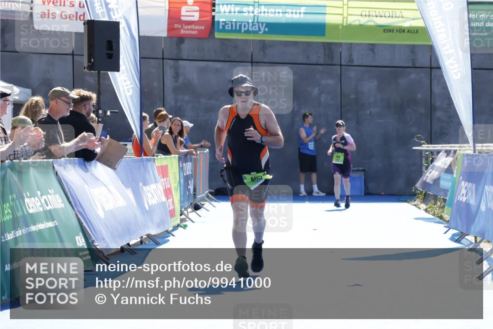 09.08.2026 - GEWOBA Citytriathlon Bremen Yannick Fuchs http://msf.ph/oto/9941000 09.08.2026 15:44:30 Ziel  meine-sportfotos.de