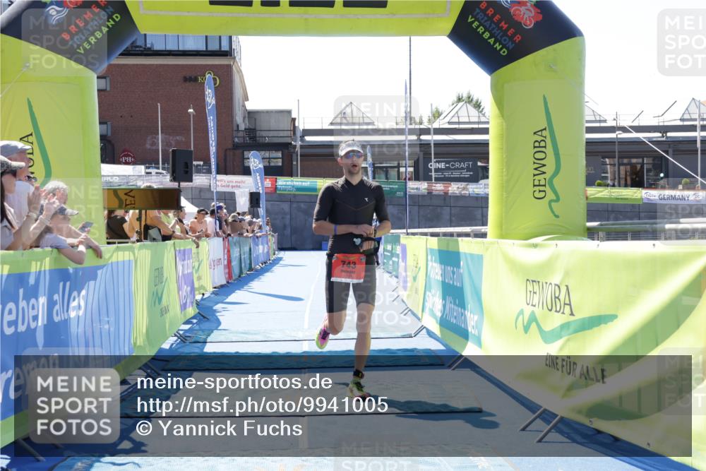 09.08.2026 - GEWOBA Citytriathlon Bremen Yannick Fuchs http://msf.ph/oto/9941005 09.08.2026 13:50:01 Ziel 743 meine-sportfotos.de