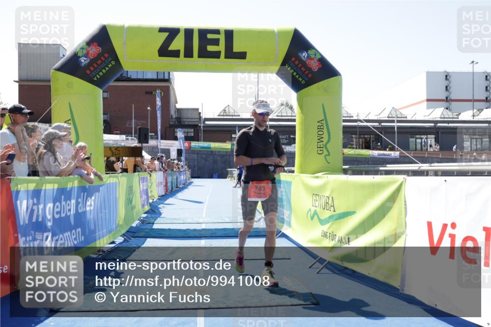 09.08.2026 - GEWOBA Citytriathlon Bremen Yannick Fuchs http://msf.ph/oto/9941008 09.08.2026 13:50:02 Ziel 743 meine-sportfotos.de