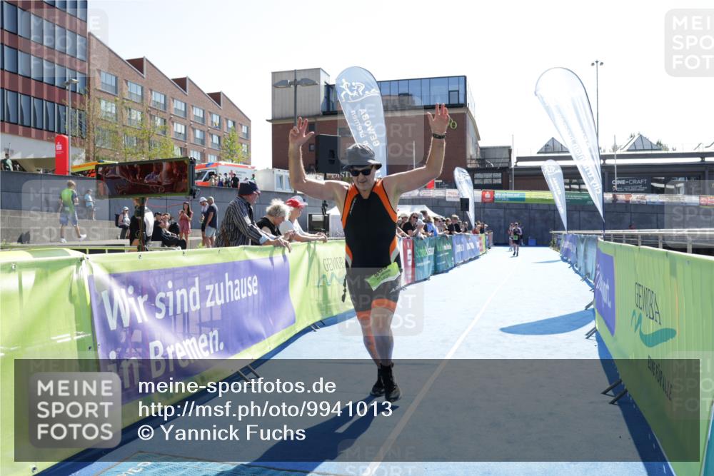 09.08.2026 - GEWOBA Citytriathlon Bremen Yannick Fuchs http://msf.ph/oto/9941013 09.08.2026 15:44:35 Ziel 465 meine-sportfotos.de